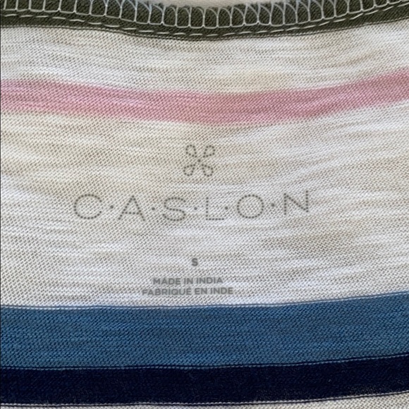 Caslon Scoop Neck Tee 💗 White Blue Pink Olive - Picture 9 of 10